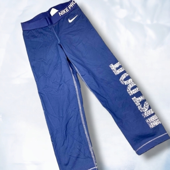Blue Nike Capri‎ leggings - Picture 2 of 4